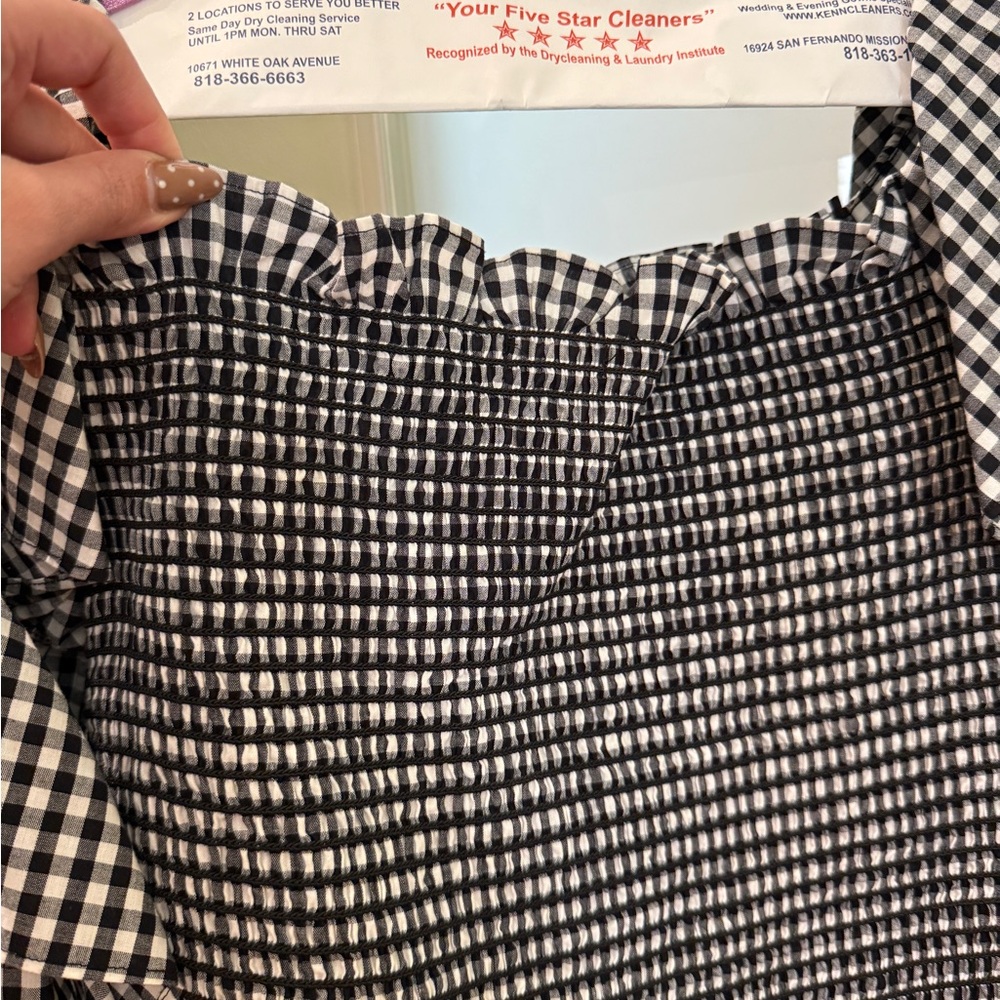 Black and White Gingham Long Sleeve Top